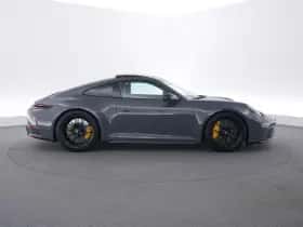 Porsche 911 (2025) thumbnail 6