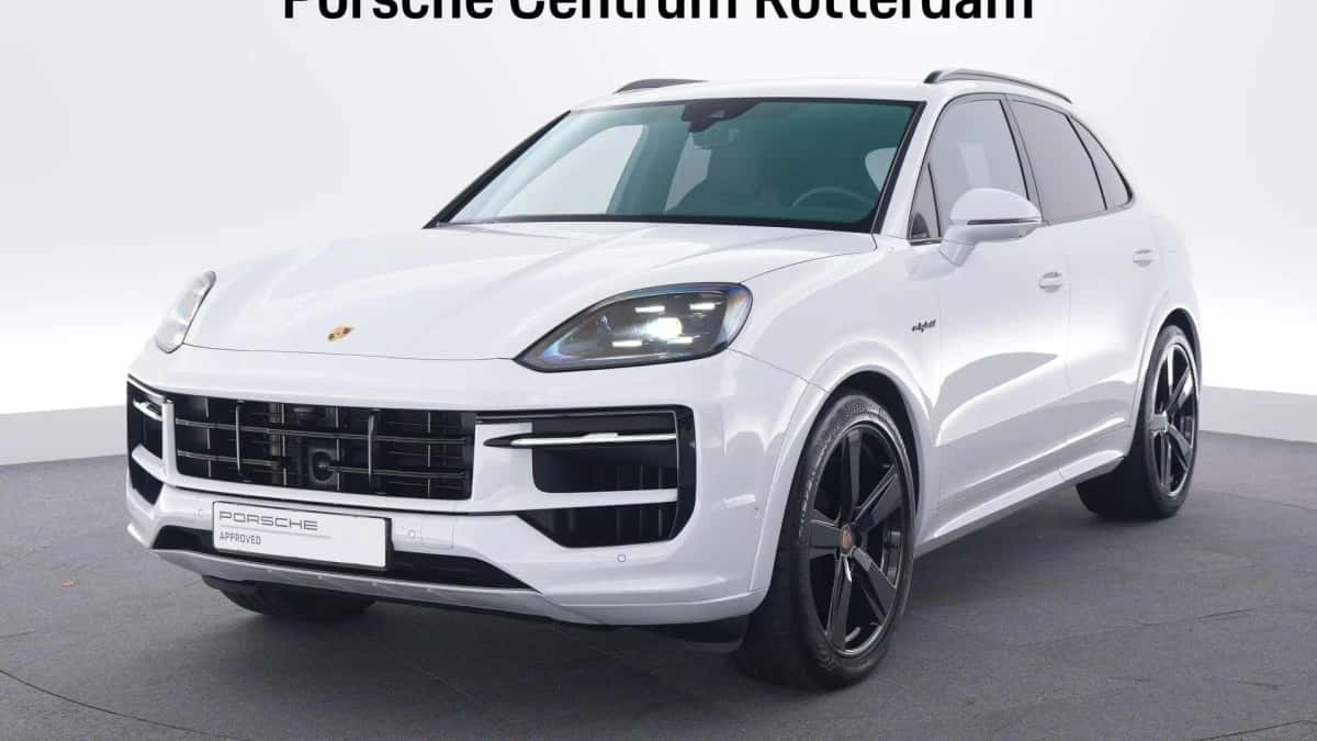 Porsche Cayenne (2024) — foto 1