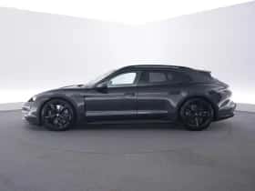 Porsche Taycan (2022) thumbnail 2