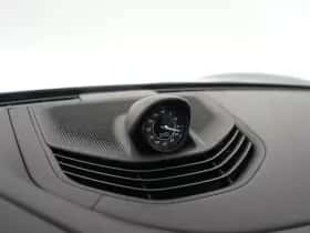 Porsche Taycan (2022) thumbnail 24