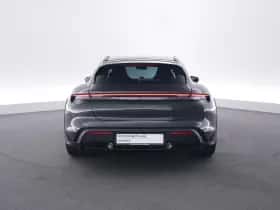 Porsche Taycan (2022) thumbnail 4