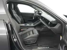 Porsche Taycan (2022) thumbnail 35