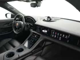 Porsche Taycan (2022) thumbnail 36