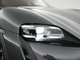 Porsche Taycan (2022) thumbnail 41