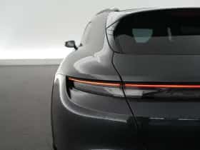 Porsche Taycan (2022) thumbnail 45