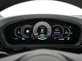 Porsche Cayenne (2023) thumbnail 24