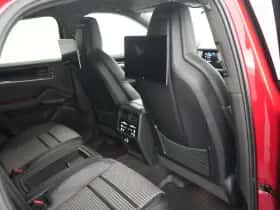 Porsche Cayenne (2023) thumbnail 31