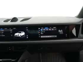 Porsche Cayenne (2023) thumbnail 34