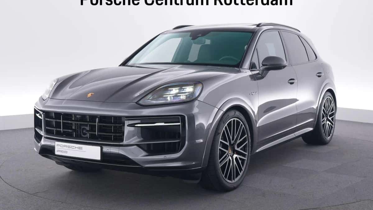 Porsche Cayenne (2024) — foto 1