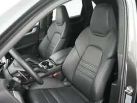 Porsche Cayenne (2024) thumbnail 11