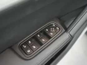 Porsche Cayenne (2024) thumbnail 16