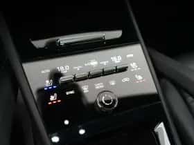 Porsche Cayenne (2024) thumbnail 29