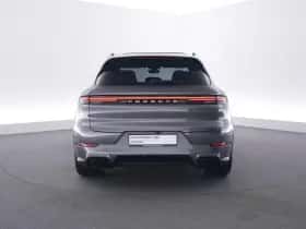 Porsche Cayenne (2024) thumbnail 4