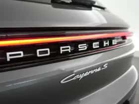 Porsche Cayenne (2024) thumbnail 47