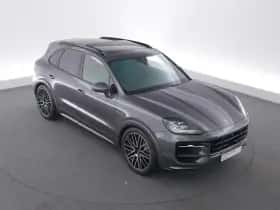 Porsche Cayenne (2024) thumbnail 9