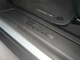 Porsche Taycan (2023) thumbnail 17