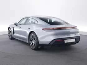 Porsche Taycan (2023) thumbnail 3