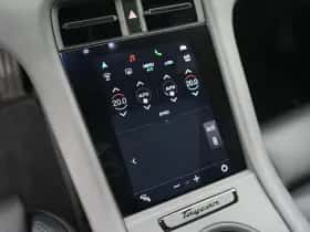 Porsche Taycan (2023) thumbnail 24