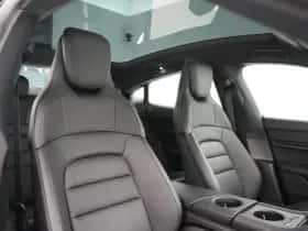Porsche Taycan (2023) thumbnail 30
