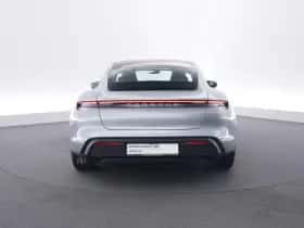 Porsche Taycan (2023) thumbnail 4