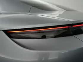 Porsche Taycan (2023) thumbnail 36