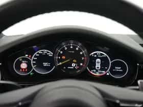 Porsche Panamera (2022) thumbnail 23