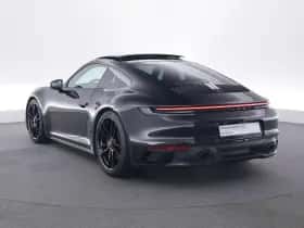 Porsche 911 (2022) thumbnail 3