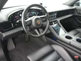 Porsche Taycan (2021) thumbnail 11