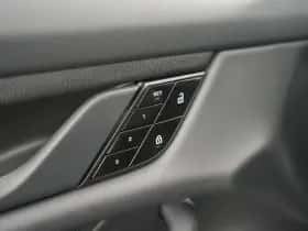 Porsche Taycan (2021) thumbnail 14