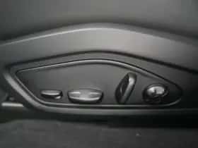 Porsche Taycan (2021) thumbnail 19