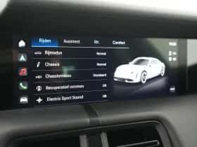 Porsche Taycan (2021) thumbnail 25