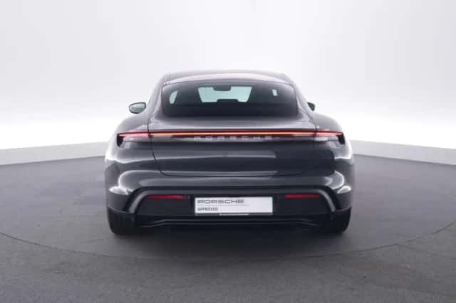 Porsche Taycan (2021) thumbnail 4