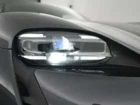 Porsche Taycan (2021) thumbnail 35