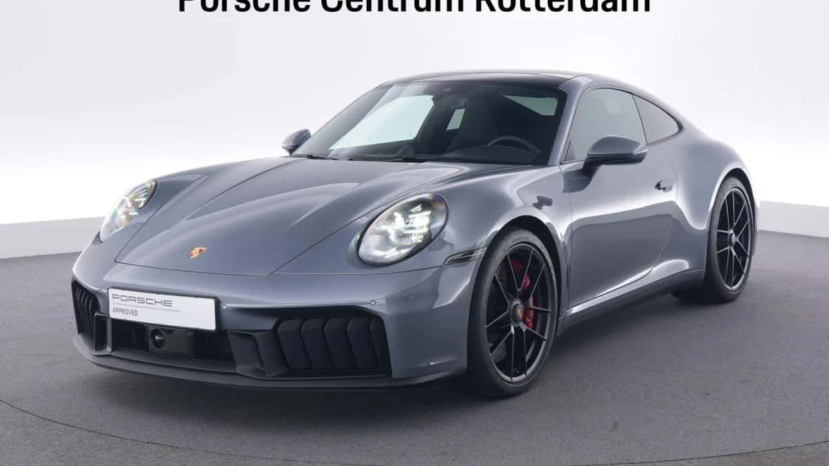 Porsche 911 (2025) — foto 1