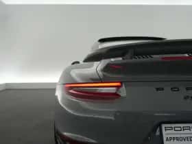 Porsche 911 (2017) thumbnail 38