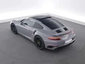 Porsche 911 (2017) thumbnail 10