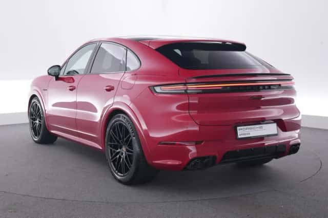 Porsche Cayenne (2025) thumbnail 3