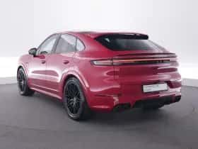 Porsche Cayenne (2025) thumbnail 3