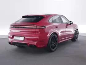 Porsche Cayenne (2025) thumbnail 5