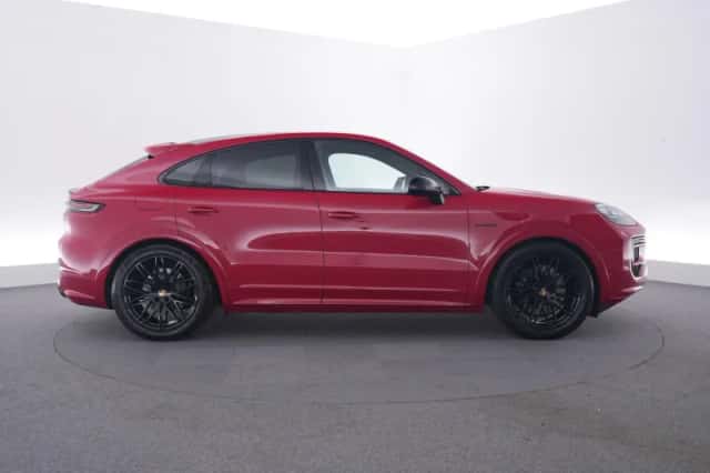 Porsche Cayenne (2025) thumbnail 6