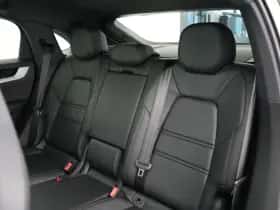 Porsche Cayenne (2023) thumbnail 30