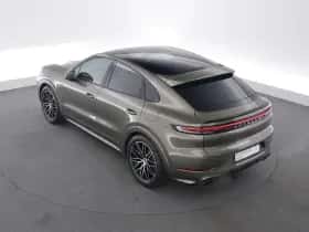 Porsche Cayenne (2023) thumbnail 10