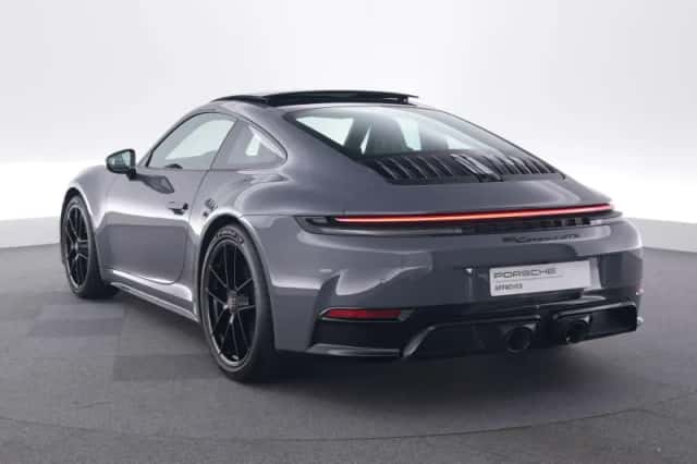Porsche 911 (2026) thumbnail 3