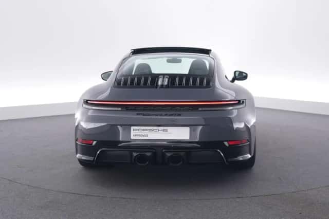 Porsche 911 (2026) thumbnail 4