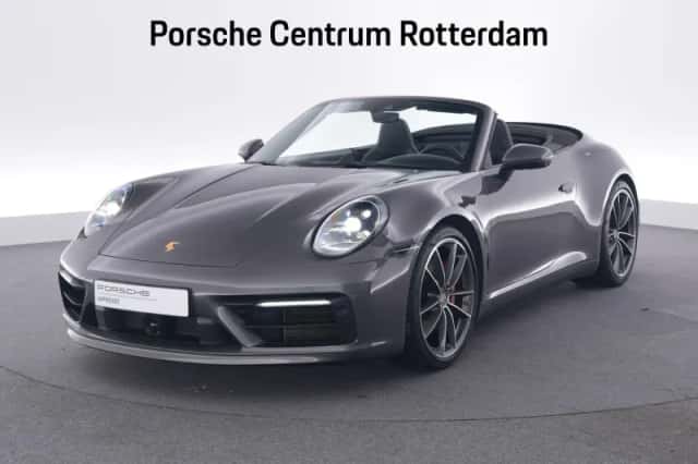 Porsche 911 (2021) thumbnail 1