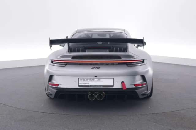 Porsche 911 (2024) thumbnail 4