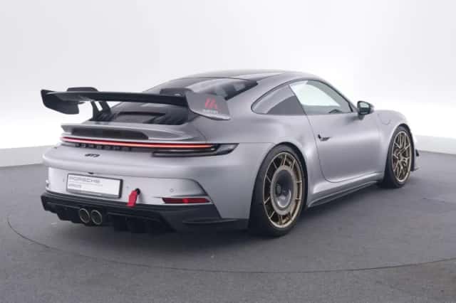 Porsche 911 (2024) thumbnail 5