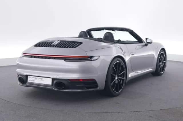 Porsche 911 (2019) thumbnail 5