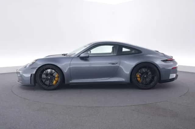 Porsche 911 (2026) thumbnail 2
