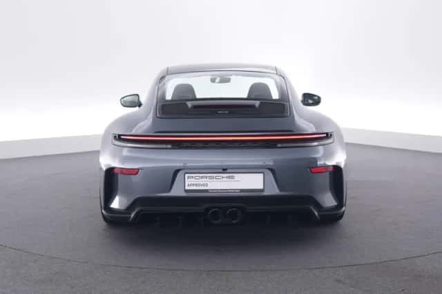 Porsche 911 (2026) thumbnail 4